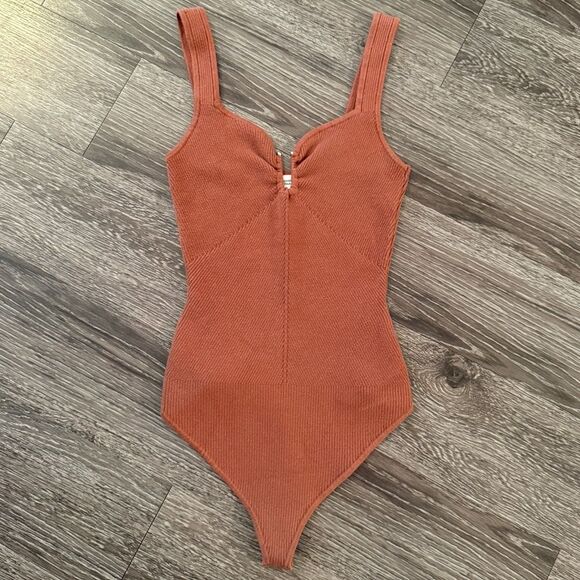 Abercrombie & Fitch Bare Hardware Bodysuit - Picture 1 of 5